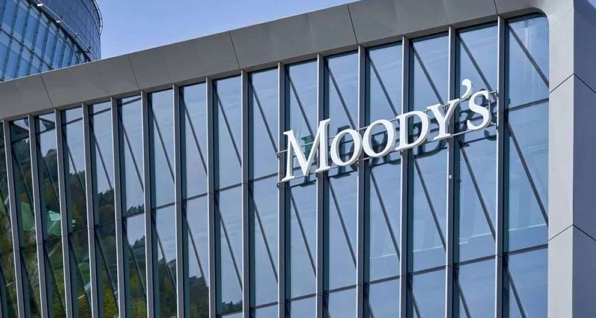 Moody’s lascia invariato rating Italia a Baa3. Francia declassata da S&P a AA-