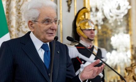 Mattarella: “Serve un UE più responsabile nella gestione dei flussi migratori”