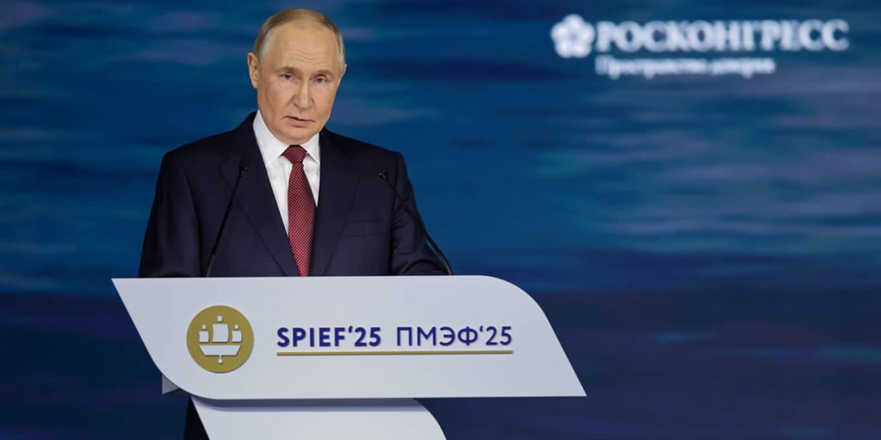 Putin: “Russi e Ucraini sono un unico popolo, l’Ucraina è nostra”