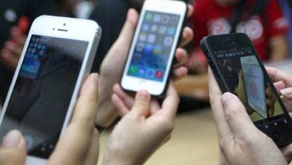 Iran. Misteriose voci robotiche rispondono alle chiamate dall’estero