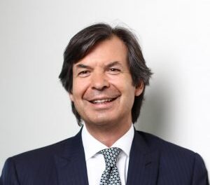 Intesa Sanpaolo, performance di rilievo e continua crescita grazie alla guida del Ceo Carlo Messina, banchiere europeo dell’anno