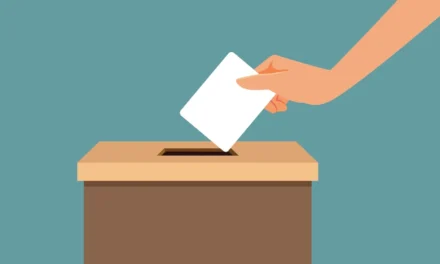 Italiani alle urne su cinque quesiti referendari. Si vota anche per i ballottaggi in 13 comuni