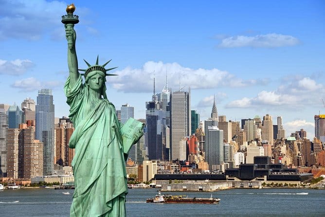 Turismo in crisi a New York: 2 milioni di visitatori in meno nel 2025, pesa l’effetto Trump