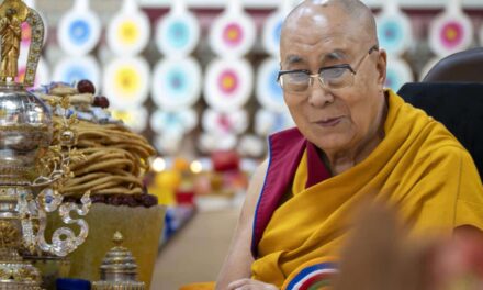 Reincarnazione del Dalai Lama: il leader spirituale sfida la Cina e traccia il futuro del Tibet