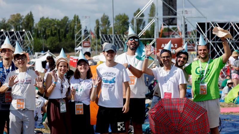 Giubileo dei Giovani 2025: Tor Vergata accoglie un milione di fedeli da tutto il mondo