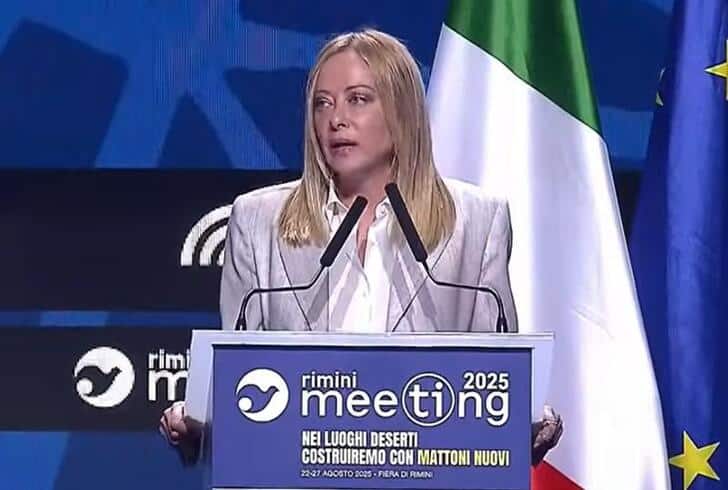 Meloni al meeting di Rimini,  critiche a Israele, Ue debole, Italia protagonista in Ucraina