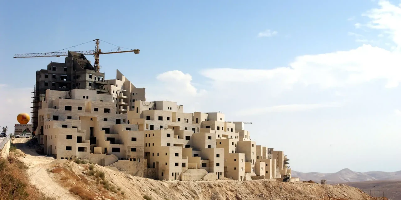 La proposta di annessione israeliana scuote gli Accordi di Abramo: l’ultimatum degli Emirati Arabi