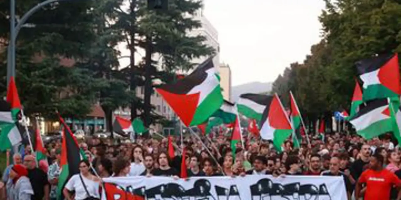 Dalla parte del popolo di Gaza e di tutta la Palestina. Oggi l’Italia si è fermata