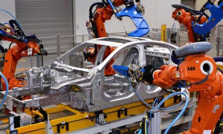 Usa-Ue, via libera all’ordine esecutivo sui dazi: riduzioni per auto e componenti al 15%