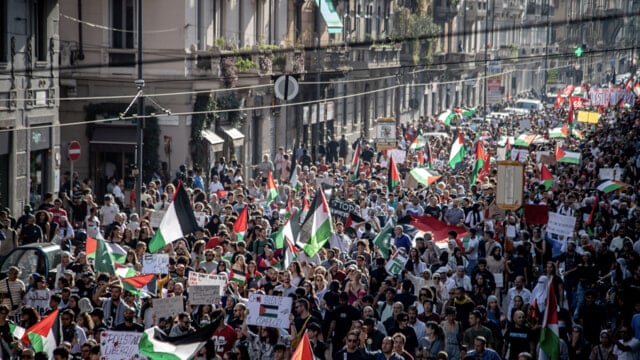 Scontri a Milano durante la manifestazione per Gaza: devastata Stazione Centrale, sessanta agenti feriti