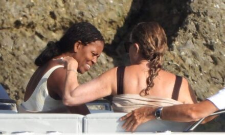 Michelle e Barack Obama in vacanza a Portofino sullo yacht di Spielberg