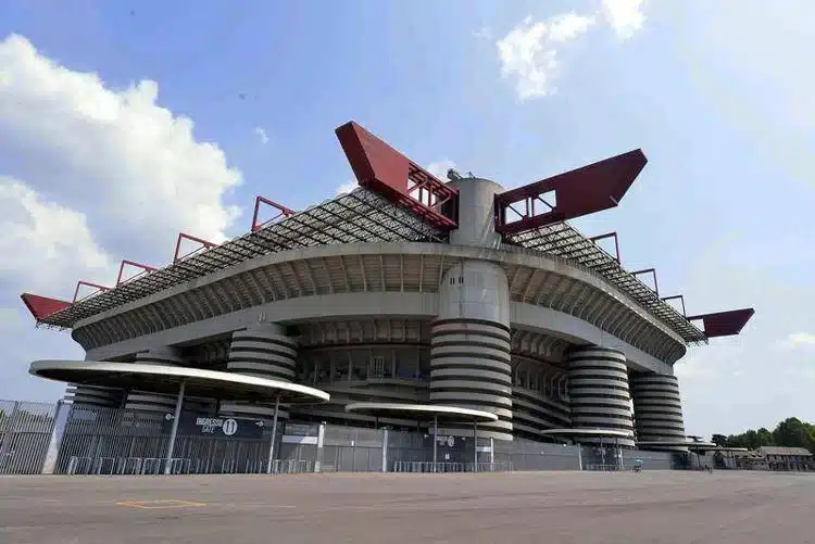 San Siro sarà venduto a Inter e Milan