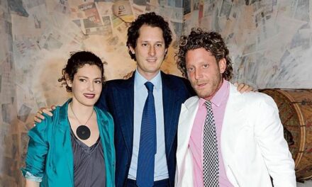 Nuovi sviluppi sull’eredità Agnelli: spunta una bozza di donazione da Gianni a Edoardo