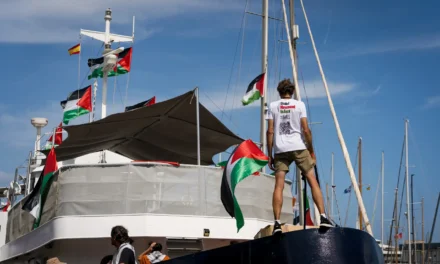 La Flotilla si avvicina al blocco navale: tensione in mare aperto con la Marina israeliana