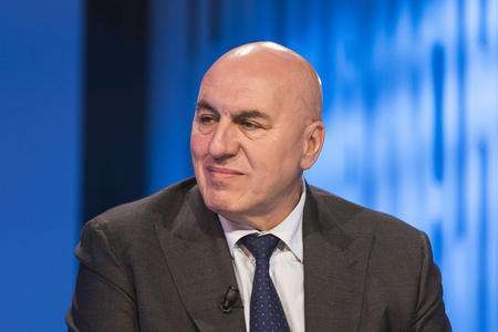 Aiuti all’Ucraina, scontro nel governo: la Lega frena sulle armi e Crosetto replica