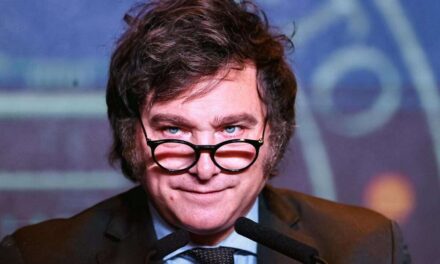 Crisi in Argentina, Milei cerca sostegno dagli Stati Uniti: accordo da 20 miliardi per salvare il peso