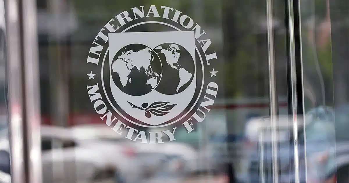 L’FMI avverte: il debito pubblico degli USA supererà quello di Italia e Grecia entro il 2030