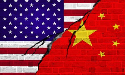 Tensione Usa-Cina ai massimi: scontro su dazi e terre rare riaccende la guerra commerciale