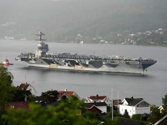 Gli USA rafforzano la pressione su Maduro: la USS Gerald R. Ford arriva in America Latina