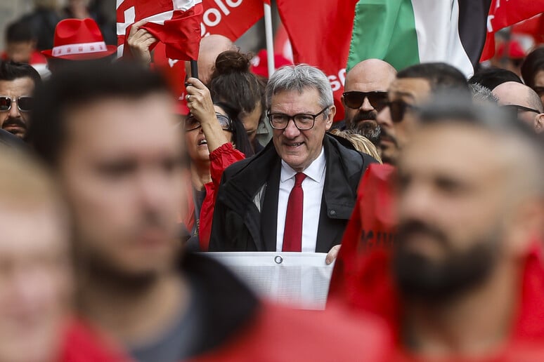 Sciopero generale Cgil il 12 dicembre: Landini contro la manovra del Governo Meloni