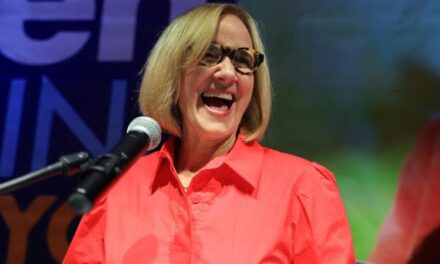 Eileen Higgins eletta sindaca di Miami: è la prima donna e la prima democratica in vent’anni