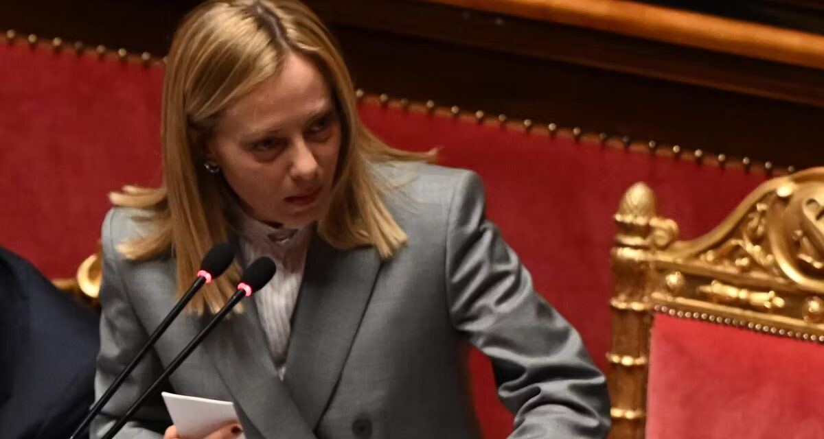 Meloni sulla sicurezza NATO e il sostegno all’Ucraina: “Serve prudenza nelle parole, aiuti garantiti entro l’anno”