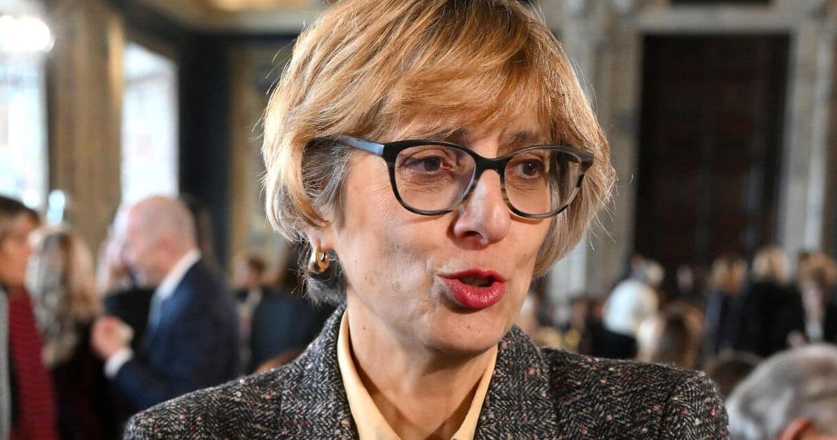 Violenza sessuale, la riforma si riscrive: salta il “consenso”, nuove pene e scontro politico