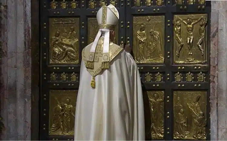 Il Papa chiude la Porta Santa. Si conclude il Giubileo della speranza