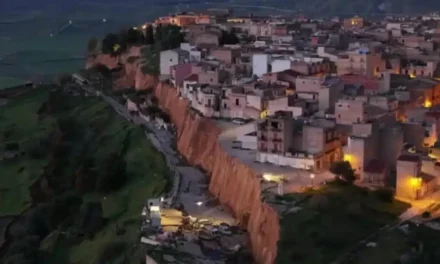 Niscemi, Musumeci annuncia un’indagine sulle responsabilità dopo la frana
