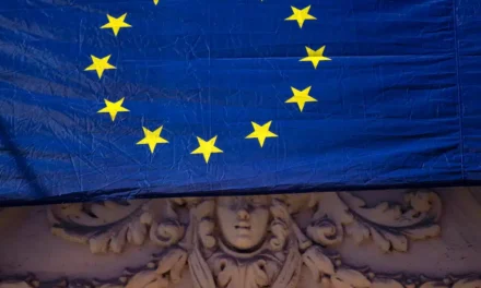 Paradisi fiscali, l’Ue aggiorna la lista nera: entrano Vietnam e Turks e Caicos