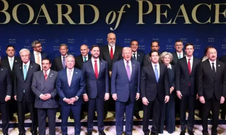Washington, Trump lancia il “Board of Peace”