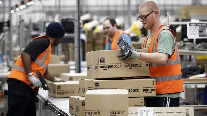 Amazon nel mirino della Procura di Milano: perquisizioni per presunta evasione fiscale