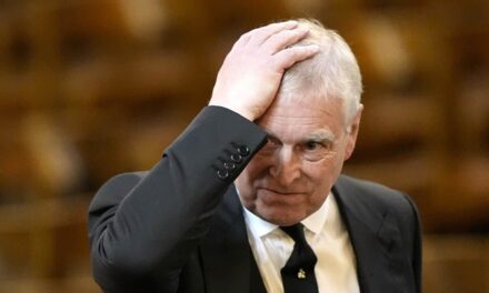 Caso Epstein, terremoto sulla monarchia: l’ex principe Andrea rischia l’esclusione dalla successione