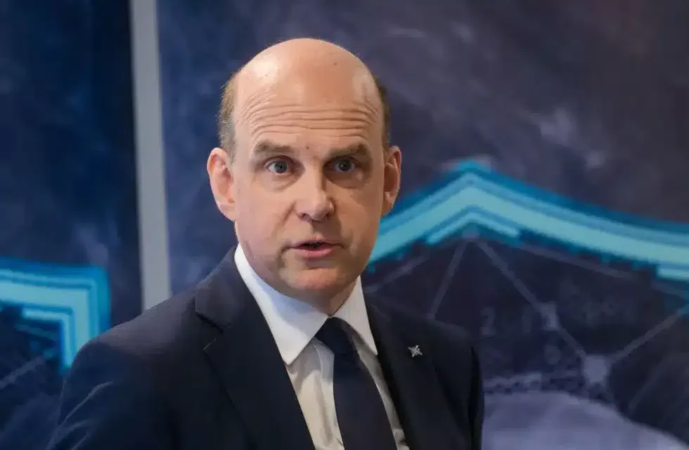 Relazione all’ambasciata Nato: il caso Lapsley imbarazza Londra e il Foreign Office