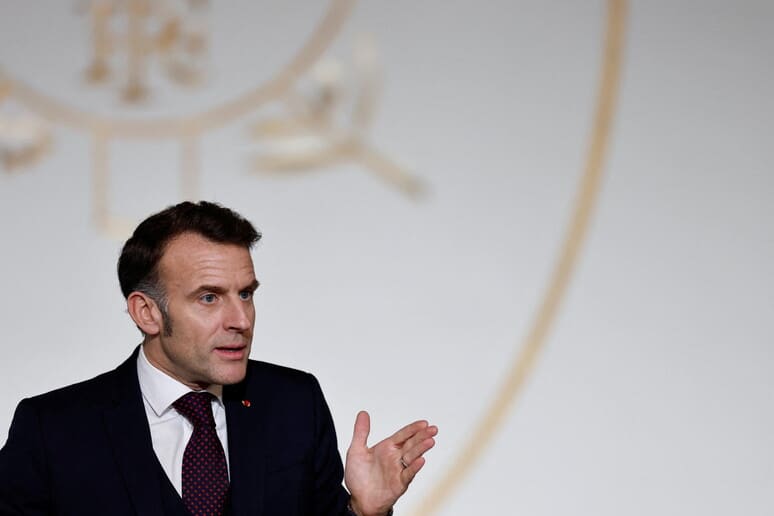 Macron rilancia una nuova strategia economica europea: debito comune per difesa e tecnologie chiave