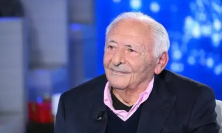 Mogol in elicottero dei Vigili del Fuoco da Sanremo a Roma, polemica sull’uso del mezzo di soccorso