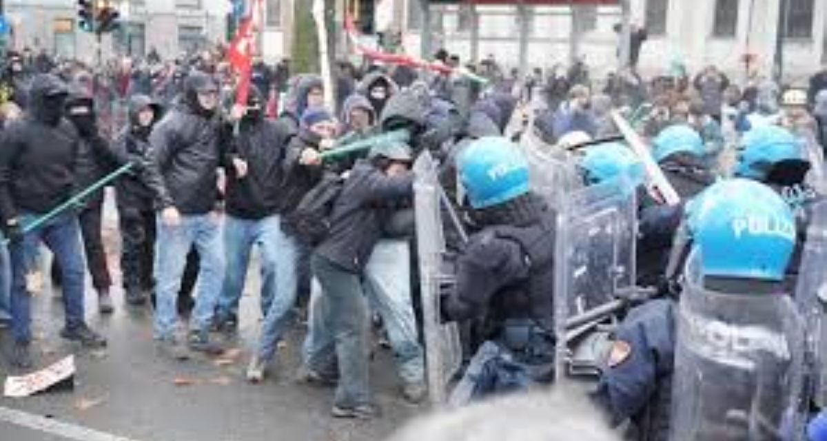 Meloni su scontri a Torino, non manifestanti ma nemici dello stato