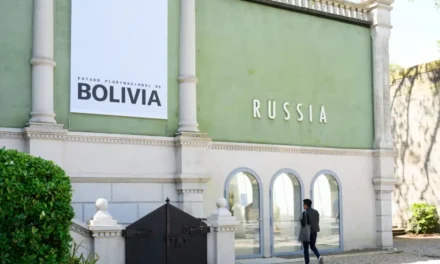 Il caso Russia alla Biennale di Venezia divide l’Europa