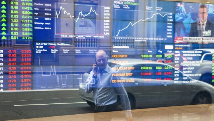 Borse in crollo per la guerra in Iran: Brent oltre 83$, gas TTF a 53€, Milano -3,9%