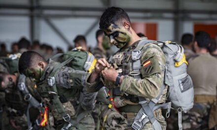 Guerra Iran-USA: Trump valuta truppe di terra, Teheran minaccia i Marines