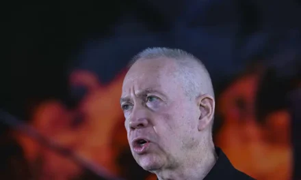 Beirut, raid israeliano uccide il capo dell’intelligence di Hezbollah