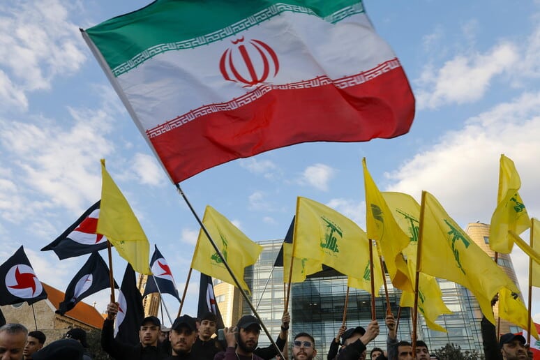La crisi Iran Usa Israele si allarga con l’ingresso di Hezbollah nel conflitto.