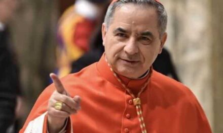 Processo Becciu, annullato il primo grado: il Vaticano ordina di rifare il dibattimento