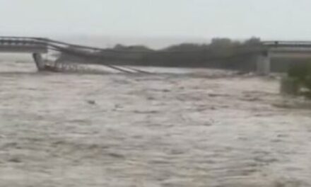 Maltempo al Centro-Sud: crolla il ponte sul Trigno