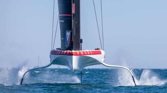 Luna Rossa domina a Cagliari: doppietta italiana nelle regate preliminari di Coppa America