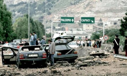 Strage di Capaci, Palermo ricorda Falcone tra cortei, polemiche e appelli contro la mafia