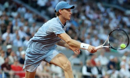 Roland Garros, buona la prima per Sinner: avanti anche Darderi e Arnaldi