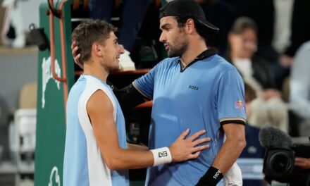 Ai Roland Garros una semifinale tutta italiana con Arnaldi e Cobolli, ma Berrettini si ritira per infortunio